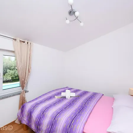 فيلة Origano Zadarvillas *